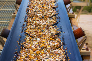 Förderband mit Kies