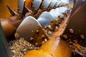 Mahlwerk zerkleinert Kies